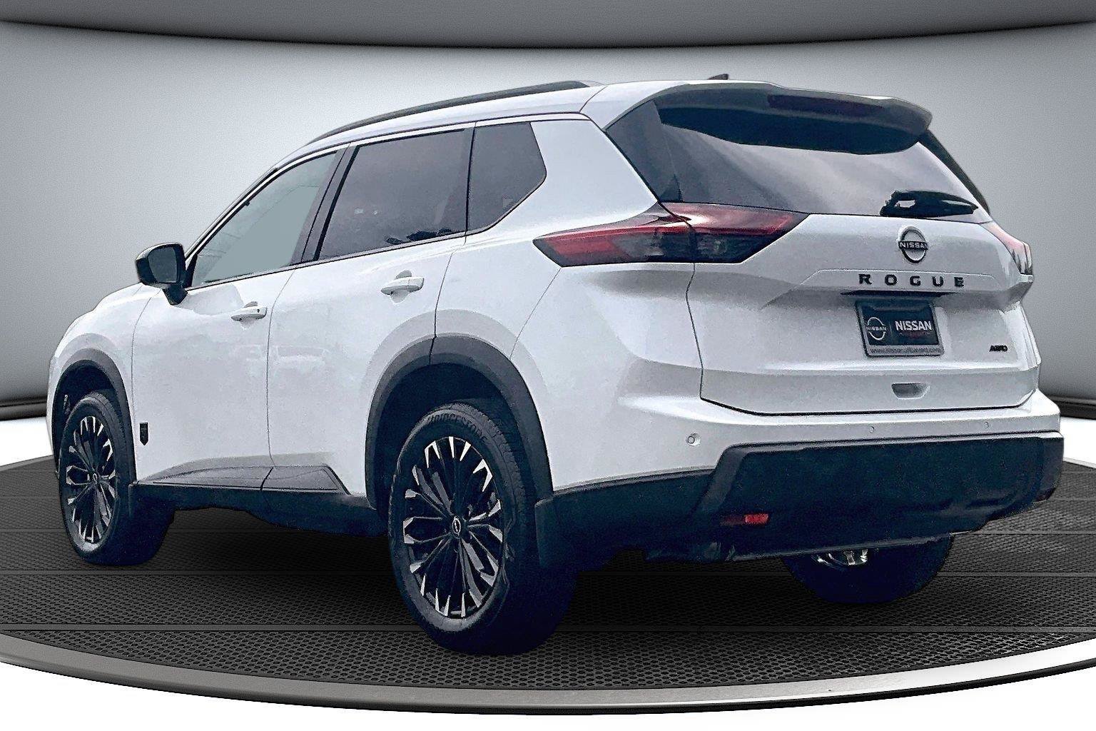 New 2026 Nissan Rogue Dark Armor AWD/4WD image 4