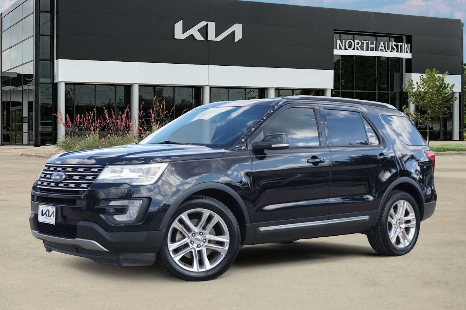 Used 2017 Ford Explorer XLT w/ Equipment Group 202A