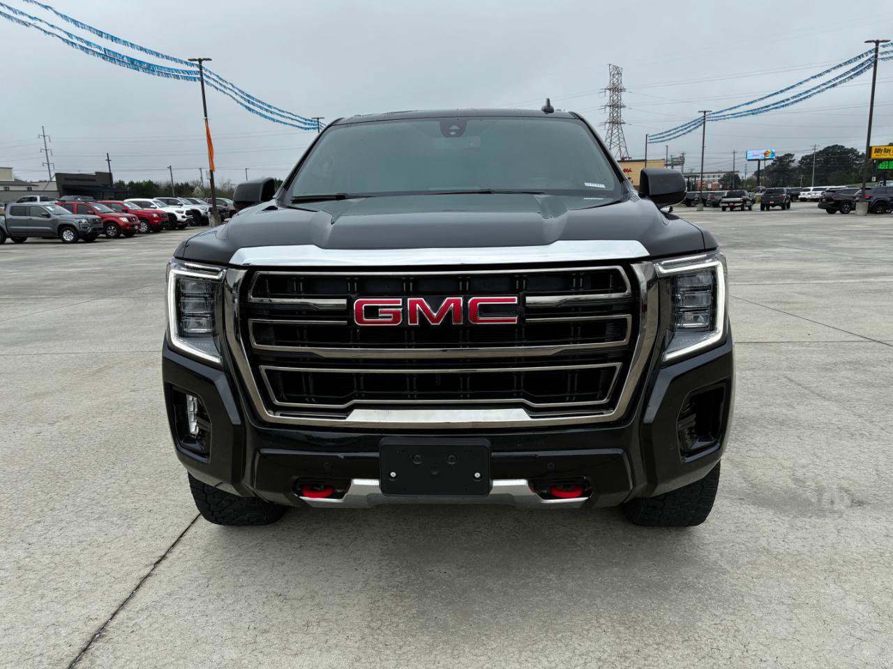 Used 2021 GMC Yukon XL AT4 image 3
