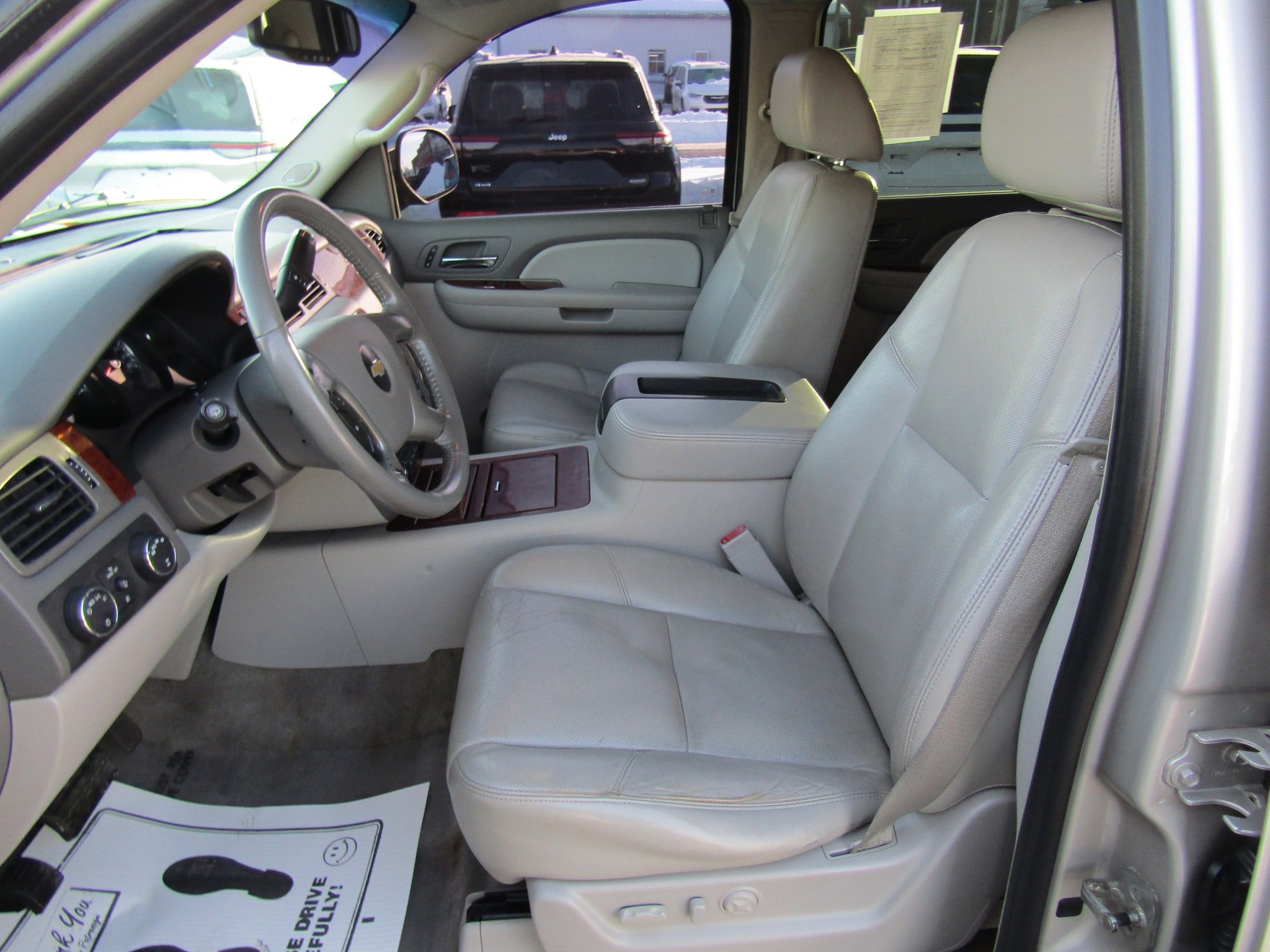 Used 2009 Chevrolet Tahoe LTZ AWD/4WD image 14