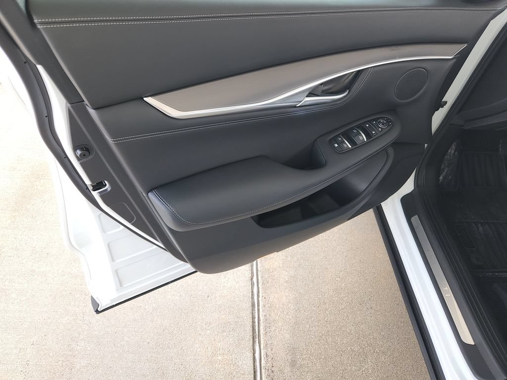 Used 2023 INFINITI QX55 Luxe w/ Cargo Package AWD/4WD image 30
