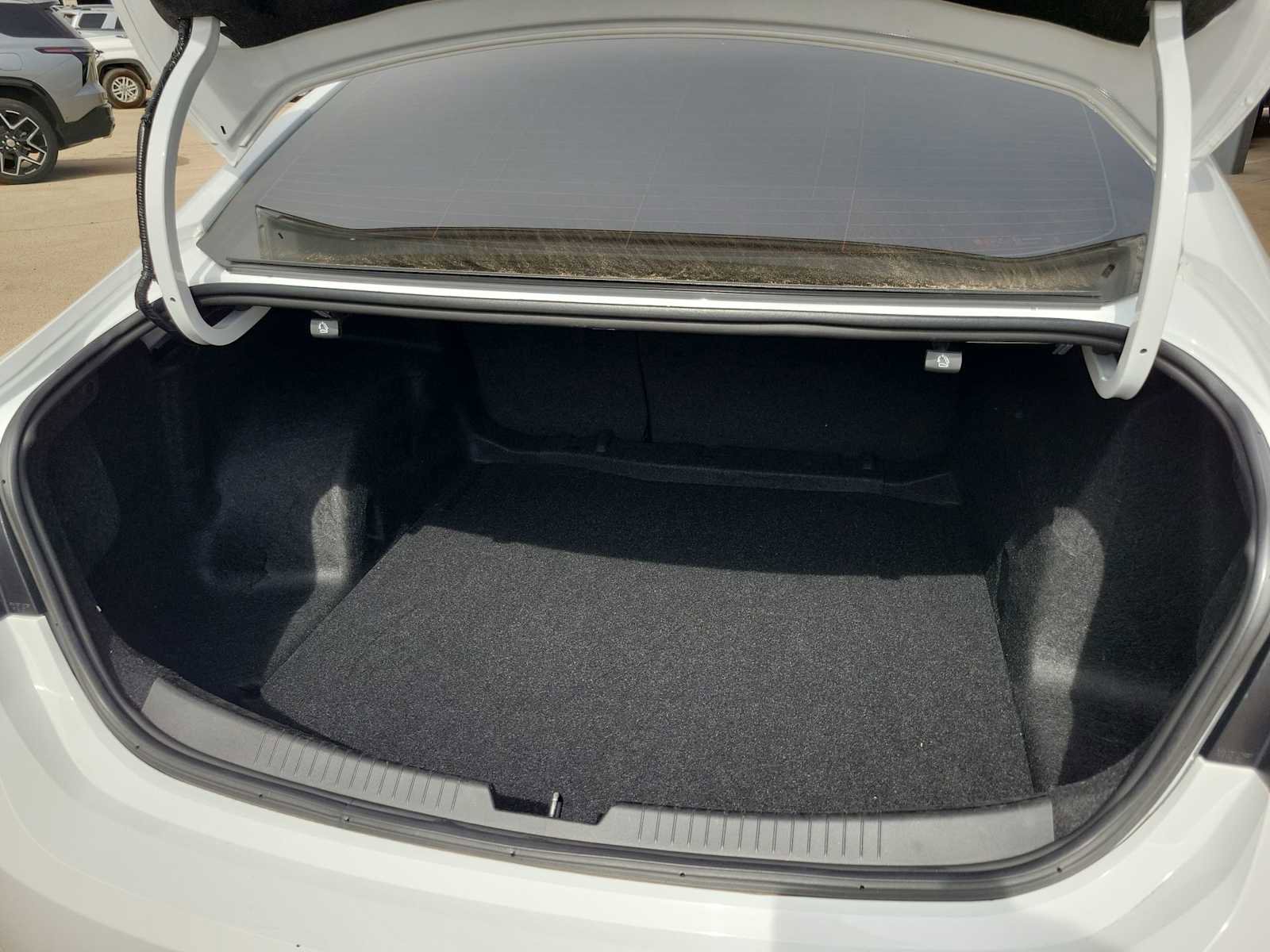 Used 2024 Chevrolet Malibu RS image 15