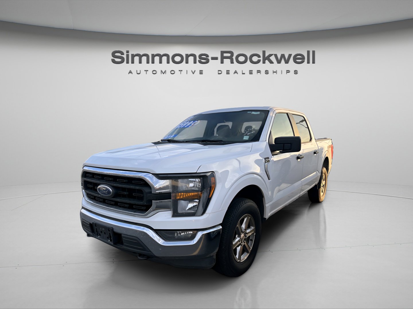 Used 2023 Ford F150 XLT w/ Trailer Tow Package image 4