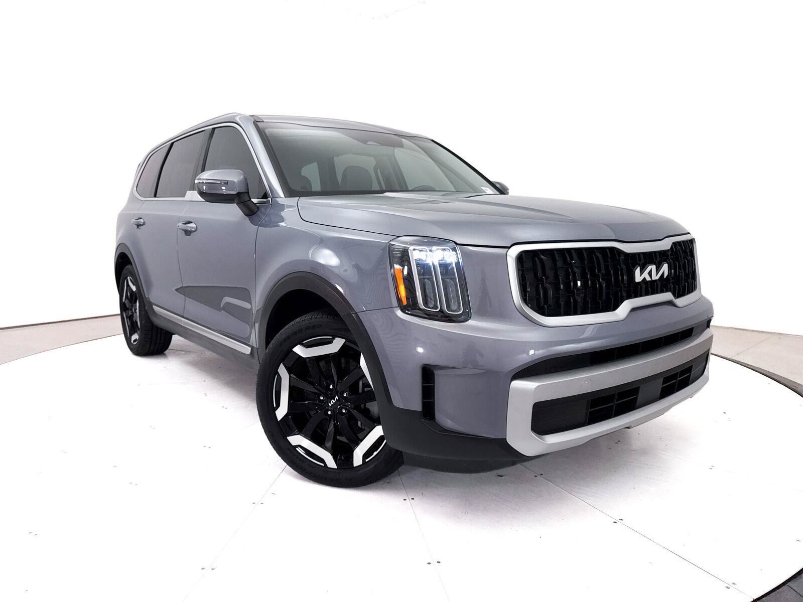 Used 2024 Kia Telluride EX w/ EX Captain's Chair Package FWD image 1