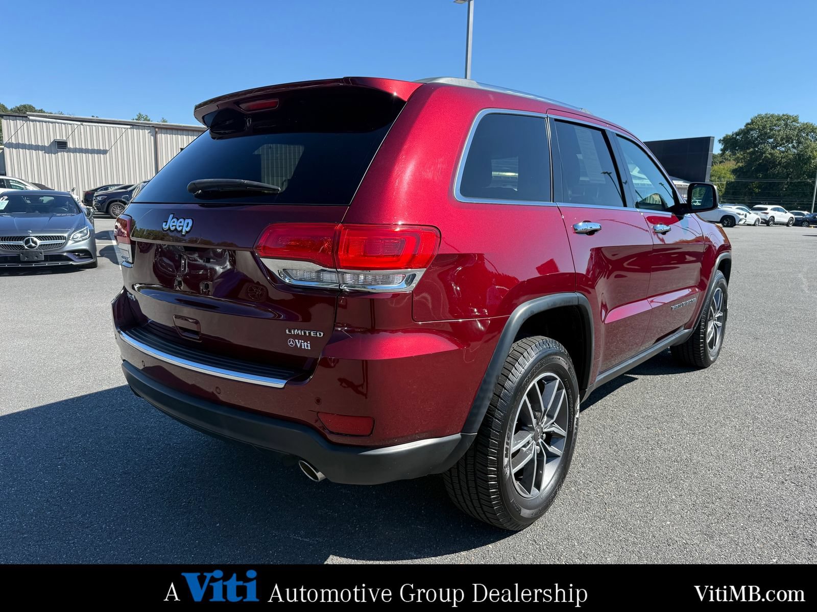 Used 2019 Jeep Grand Cherokee Limited AWD/4WD image 8