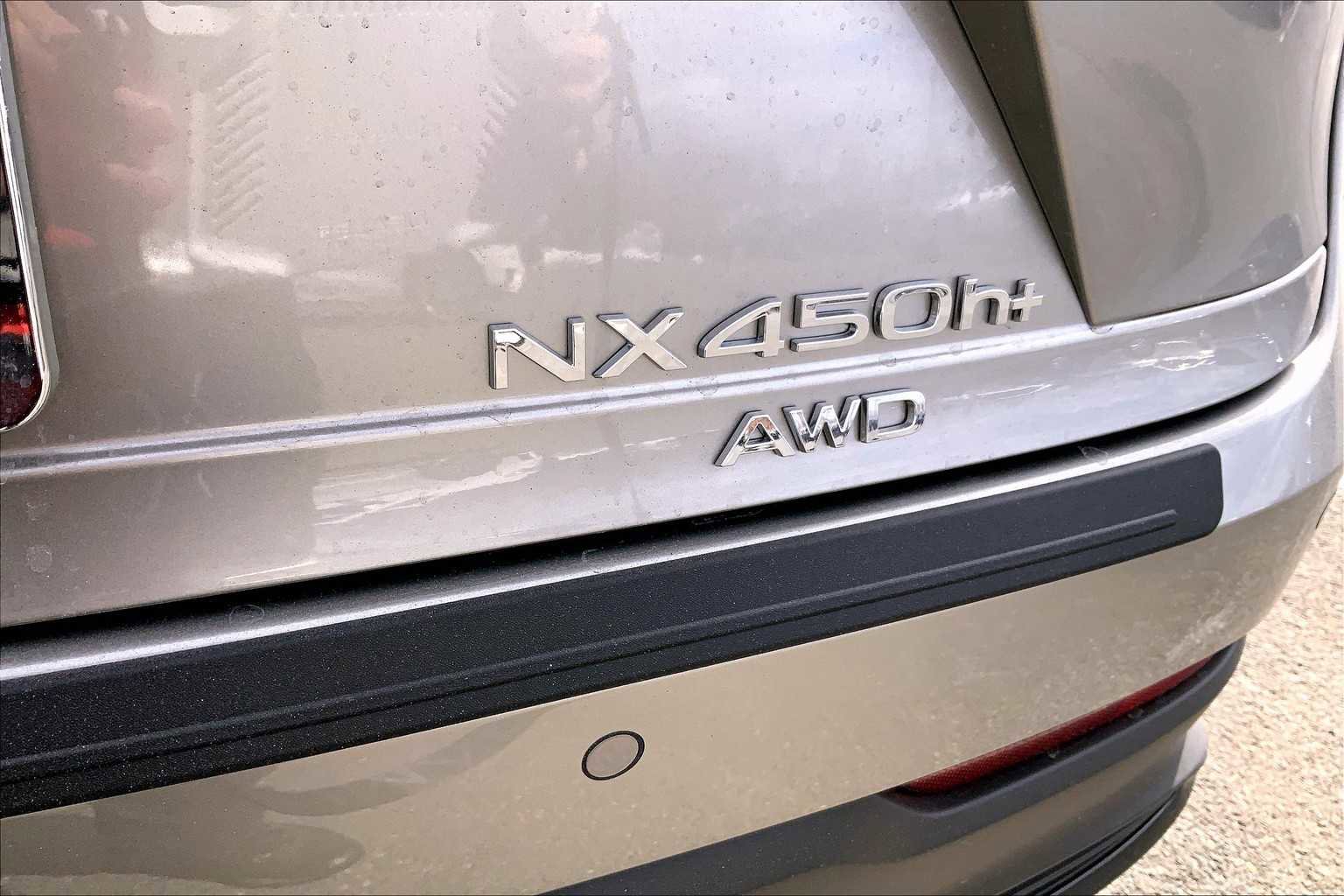 Certified 2025 Lexus NX 450h+ AWD w/ Accessory Package (Z2) image 15