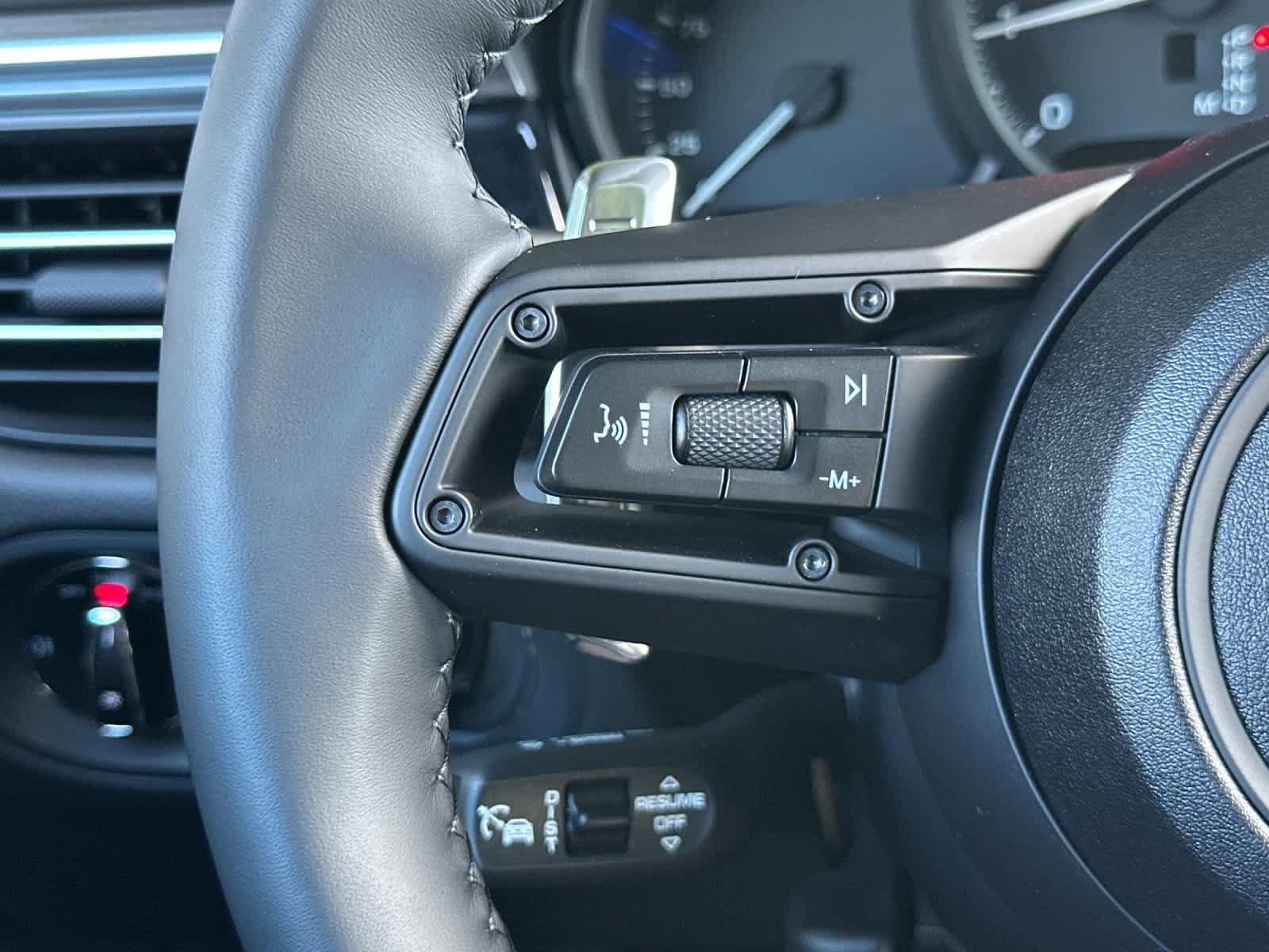 New 2026 Porsche Macan AWD/4WD image 27