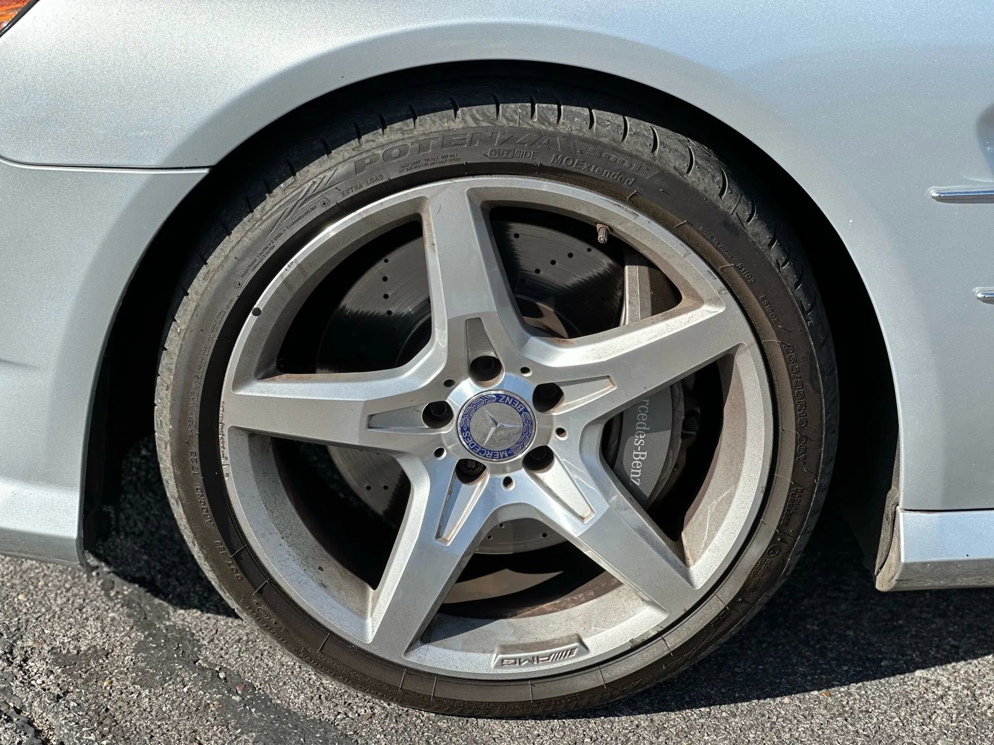 Used 2015 Mercedes-Benz SL 550 w/ Driver Assistance Package image 39