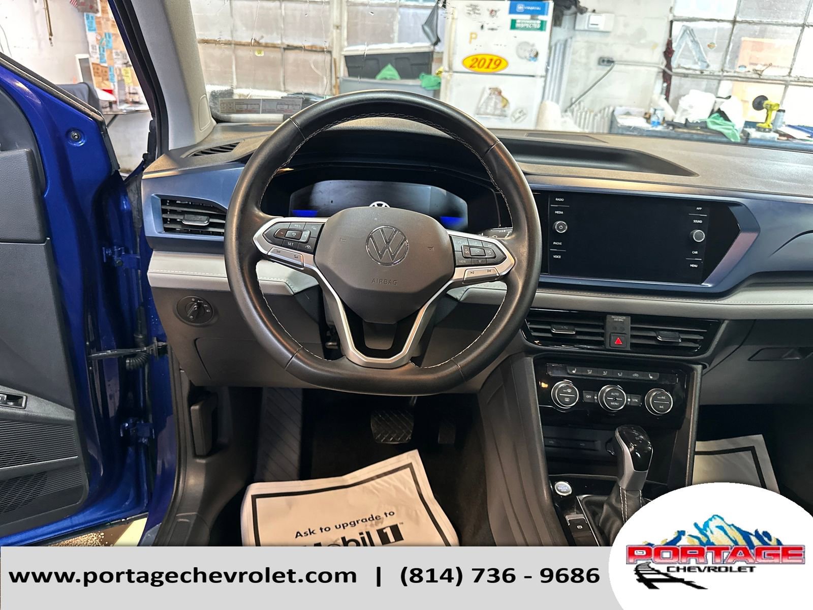 Used 2024 Volkswagen Taos SE image 15