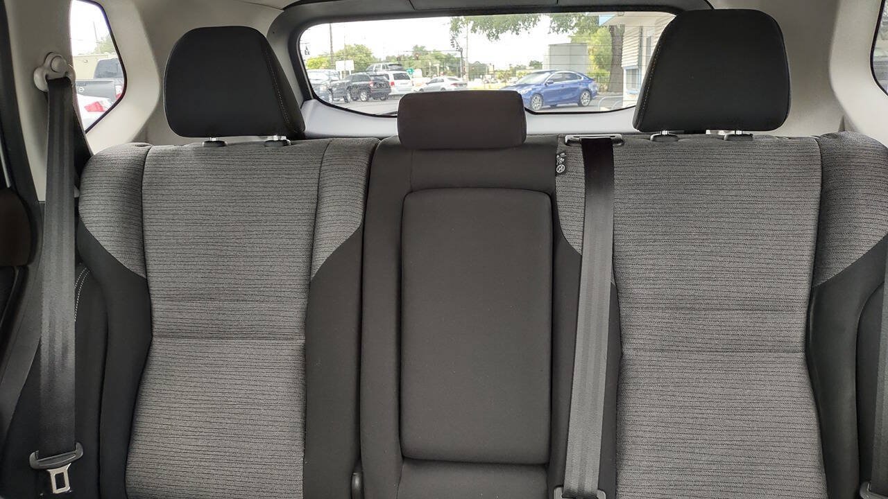 Used 2021 Nissan Rogue SV FWD image 33