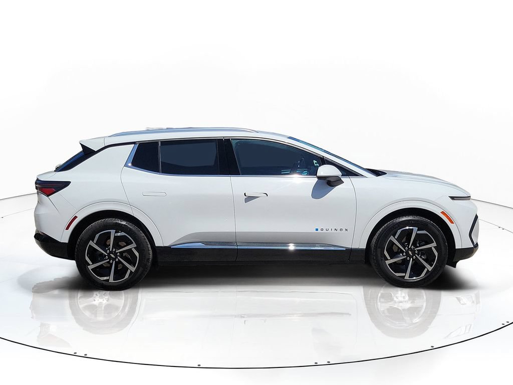 Used 2024 Chevrolet Equinox EV LT AWD/4WD image 5