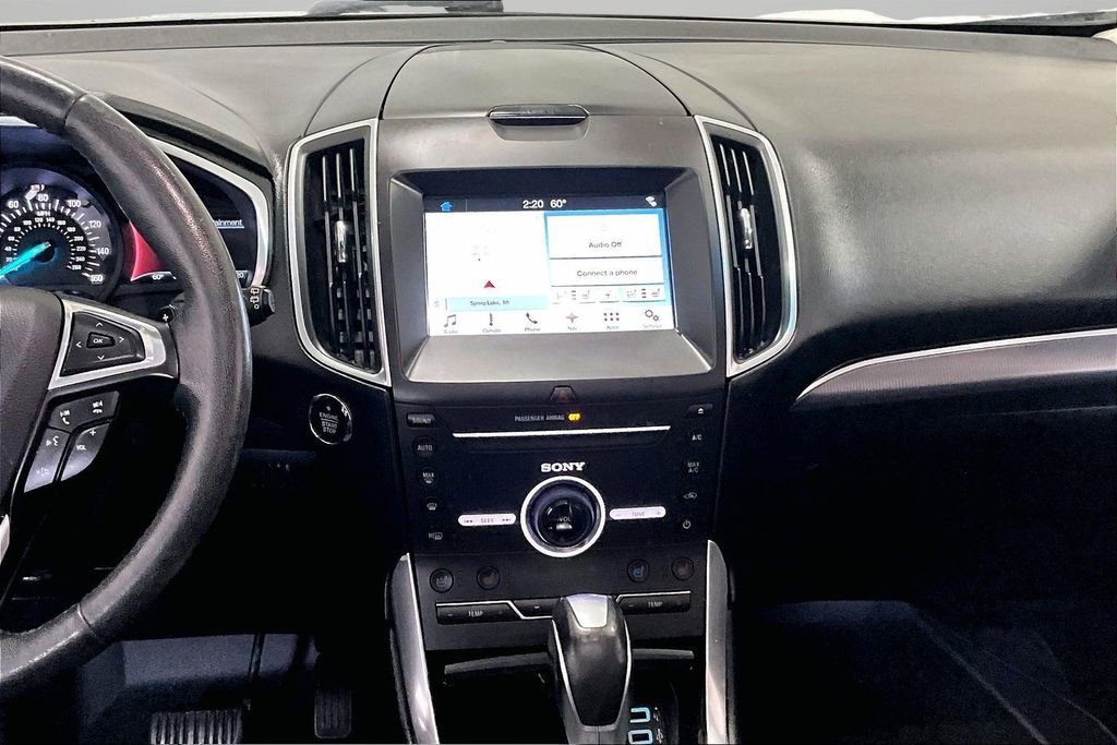 Used 2016 Ford Edge Titanium w/ Equipment Group 301A image 9