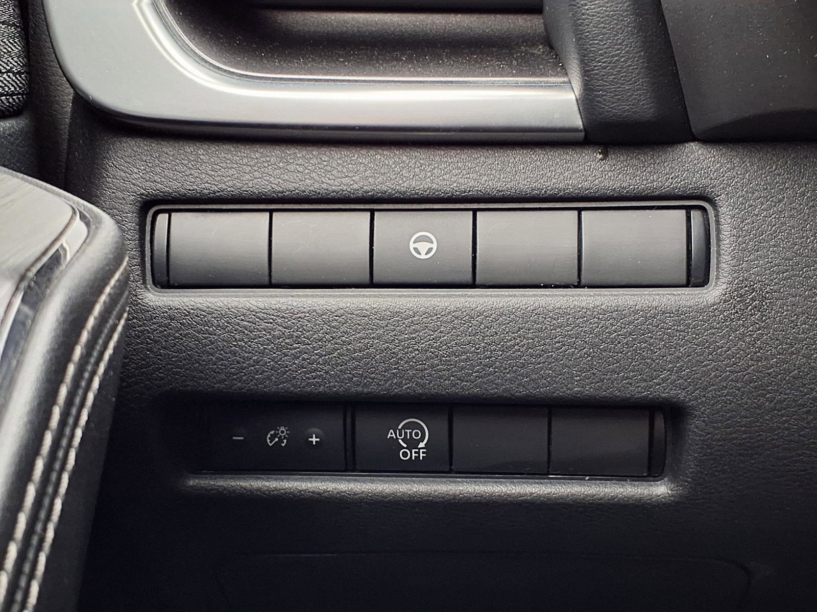 Used 2023 Nissan Rogue SV image 21