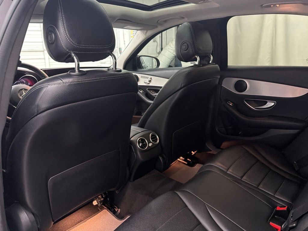 Certified 2019 Mercedes-Benz C 300 Sedan image 23