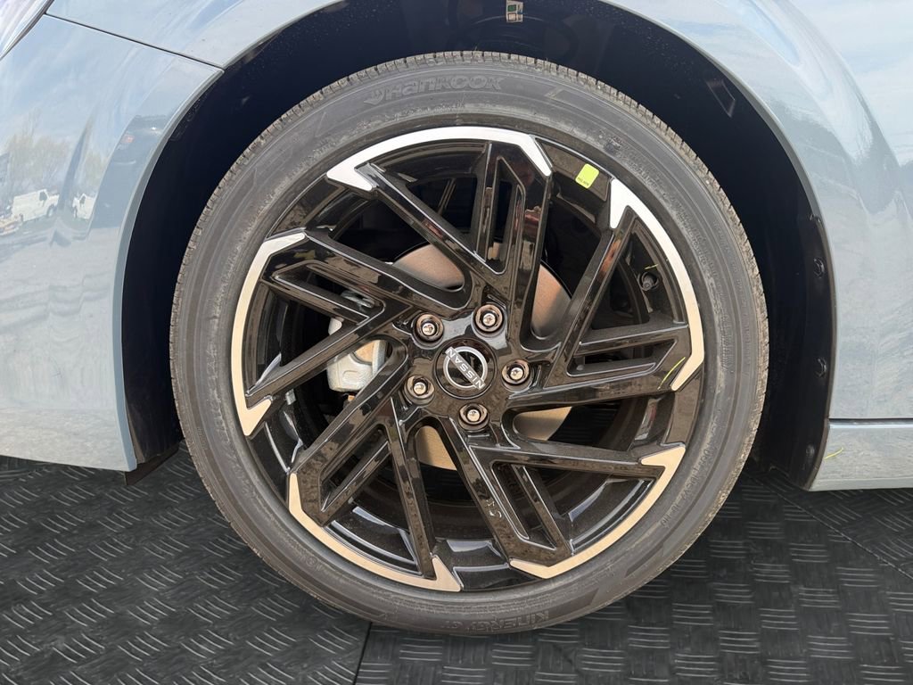 New 2026 Nissan Sentra SR w/ SR Premium Package FWD image 20