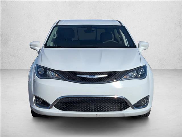 Used 2018 Chrysler Pacifica Touring Plus FWD video 2