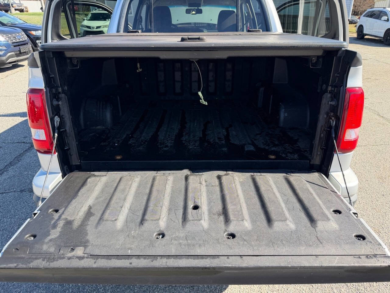 Used 2010 Ford Explorer Sport Trac XLT image 27