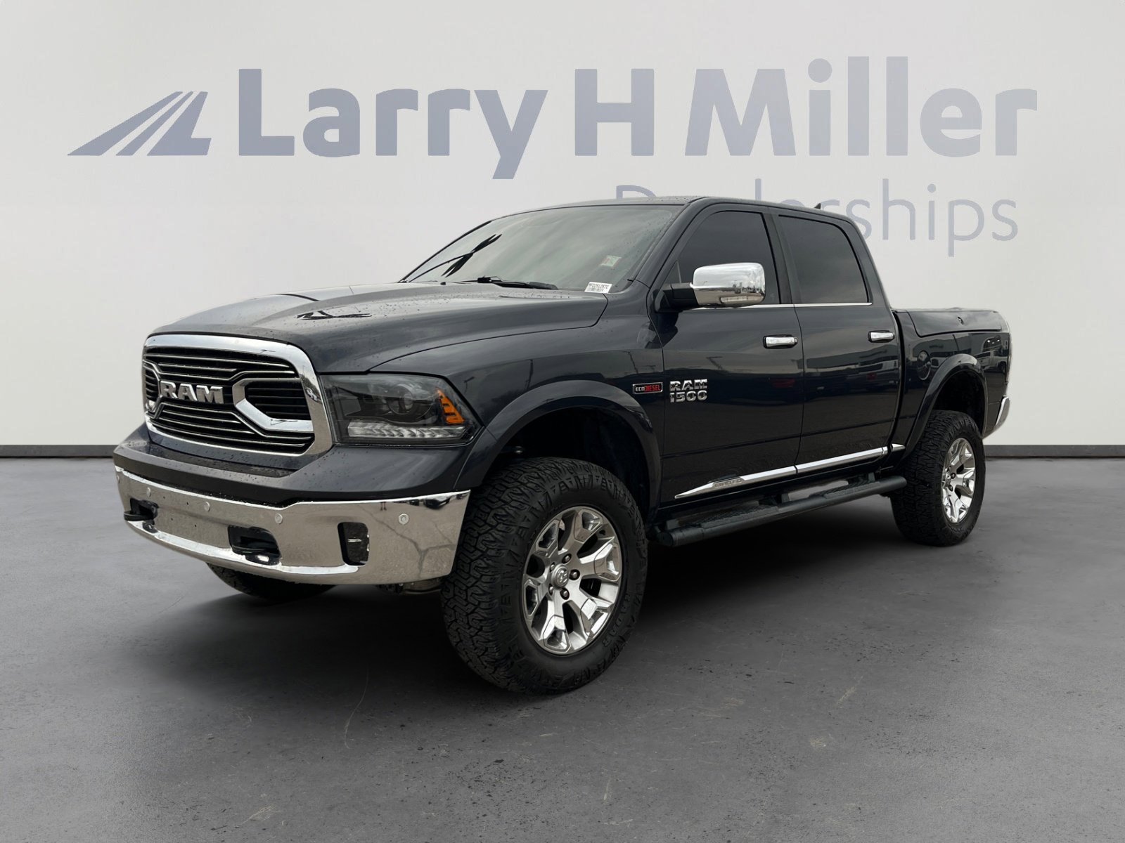Used 2016 RAM 1500 Limited image 1