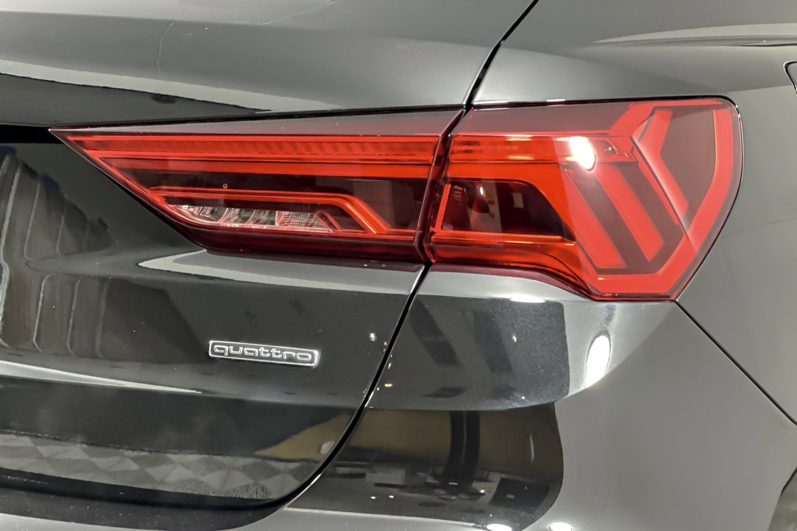 Used 2023 Audi Q3 2.0T Premium Plus w/ Premium Plus Package image 25