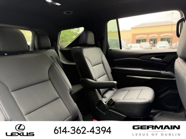 Used 2024 Chevrolet Traverse LT w/ Midnight/Sport Edition AWD/4WD image 16