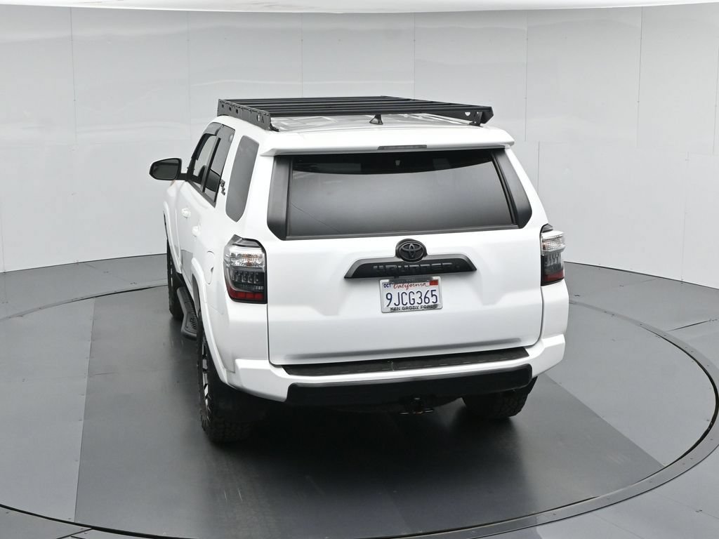 Used 2022 Toyota 4Runner TRD Off-Road AWD/4WD image 44