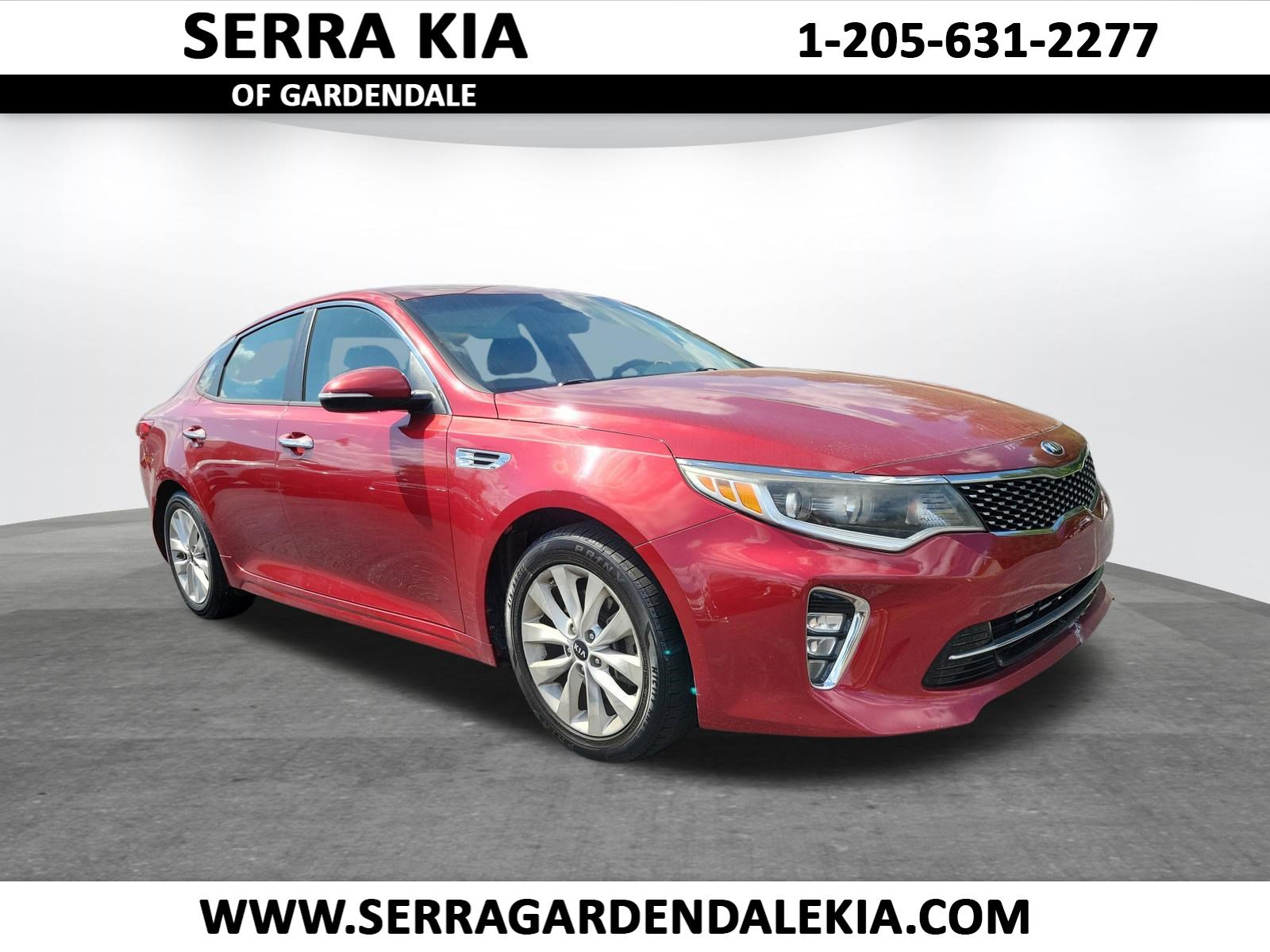 Used 2018 Kia Optima S FWD image 1