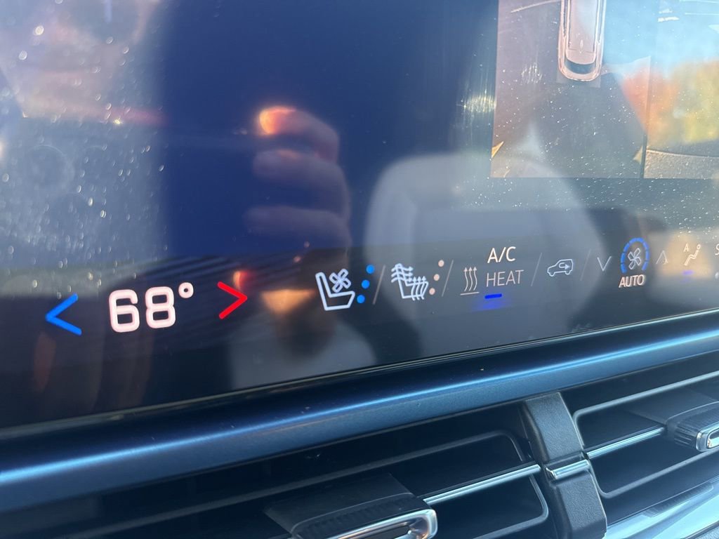 New 2026 Chevrolet Equinox EV LT image 23