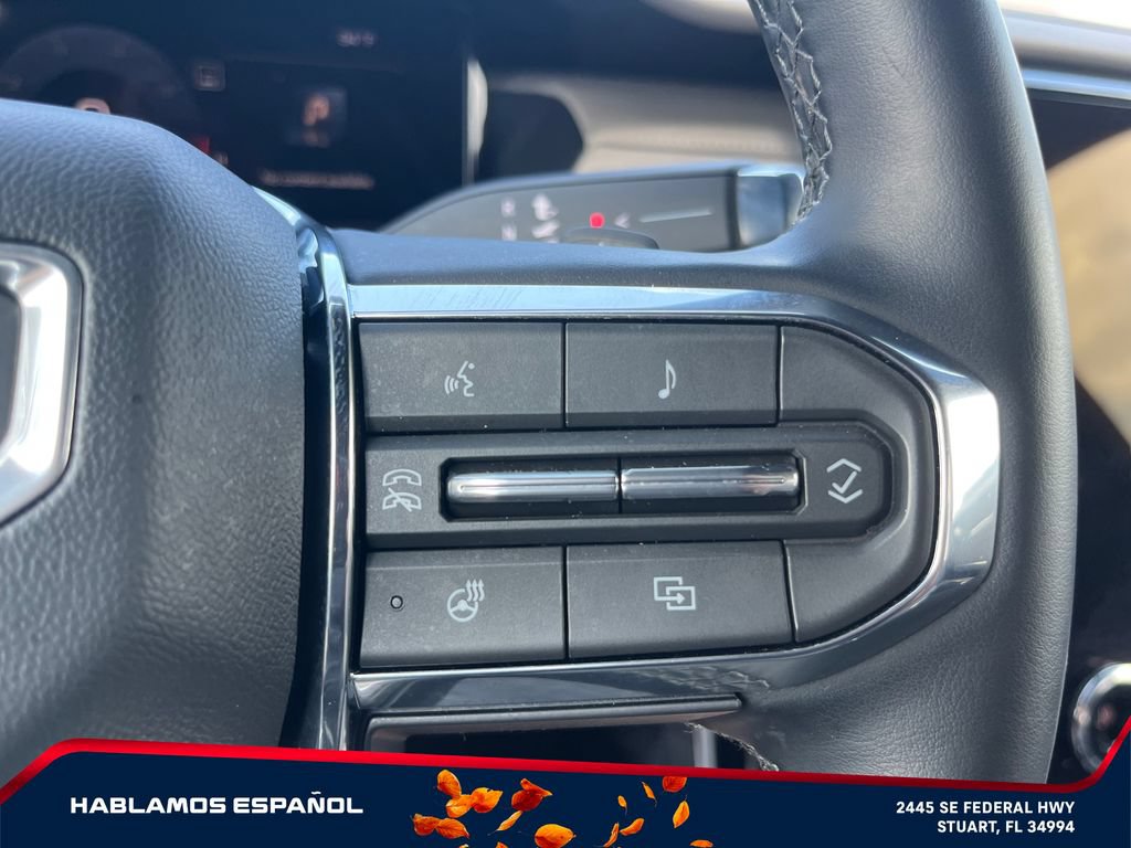 Used 2026 GMC Acadia Elevation w/ Elevation Premium Package FWD image 20