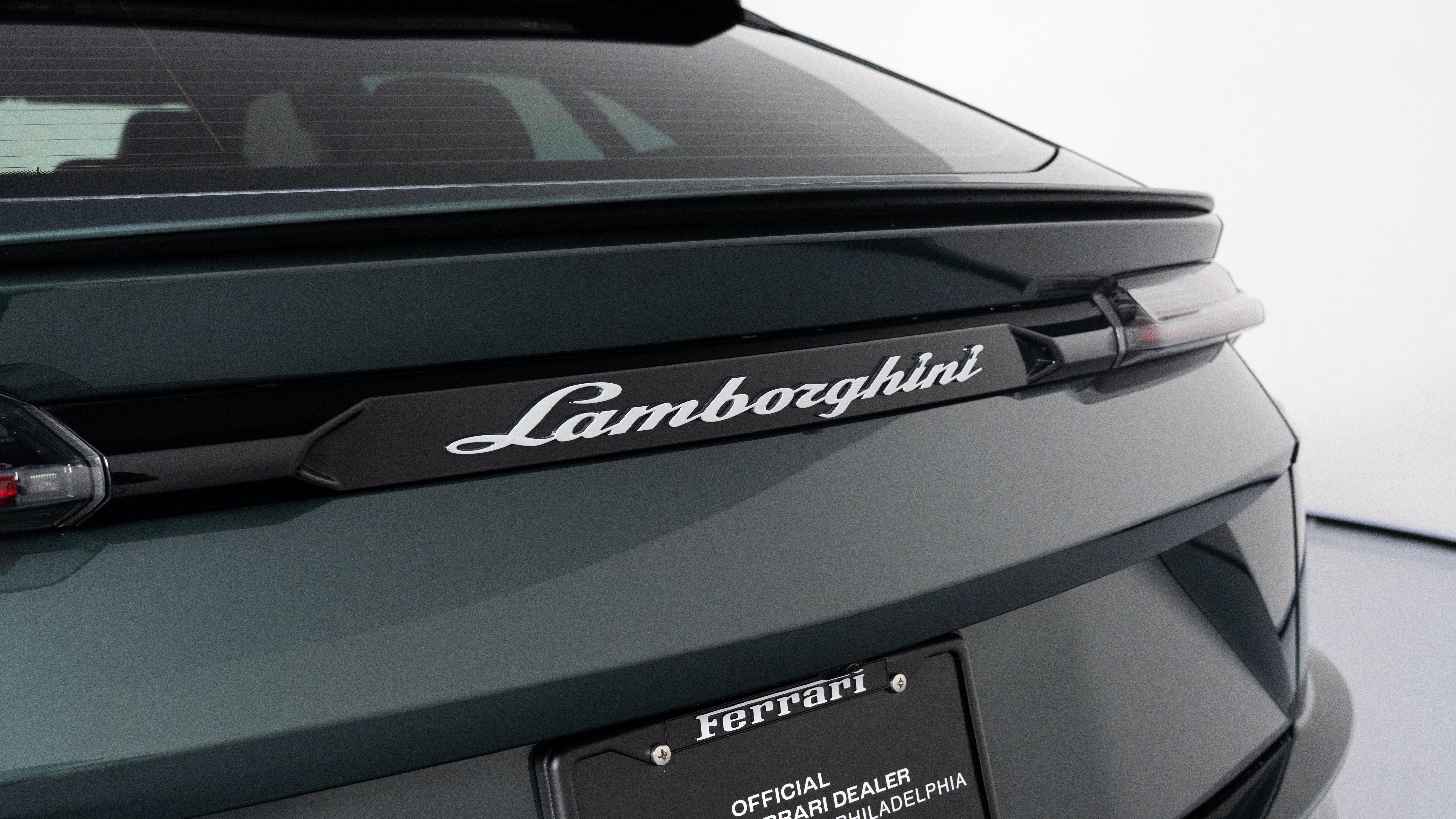 Used 2024 Lamborghini Urus S AWD/4WD image 12