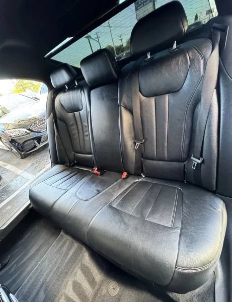 Used 2018 BMW 740i RWD image 21