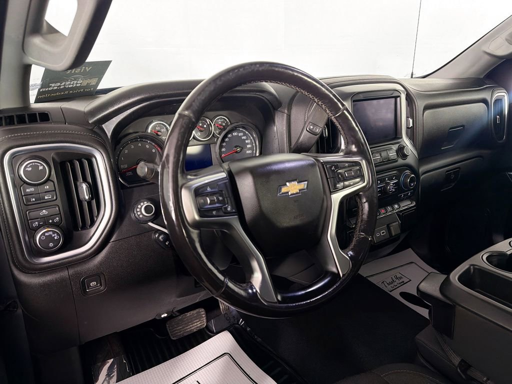 Used 2019 Chevrolet Silverado 1500 LT image 9