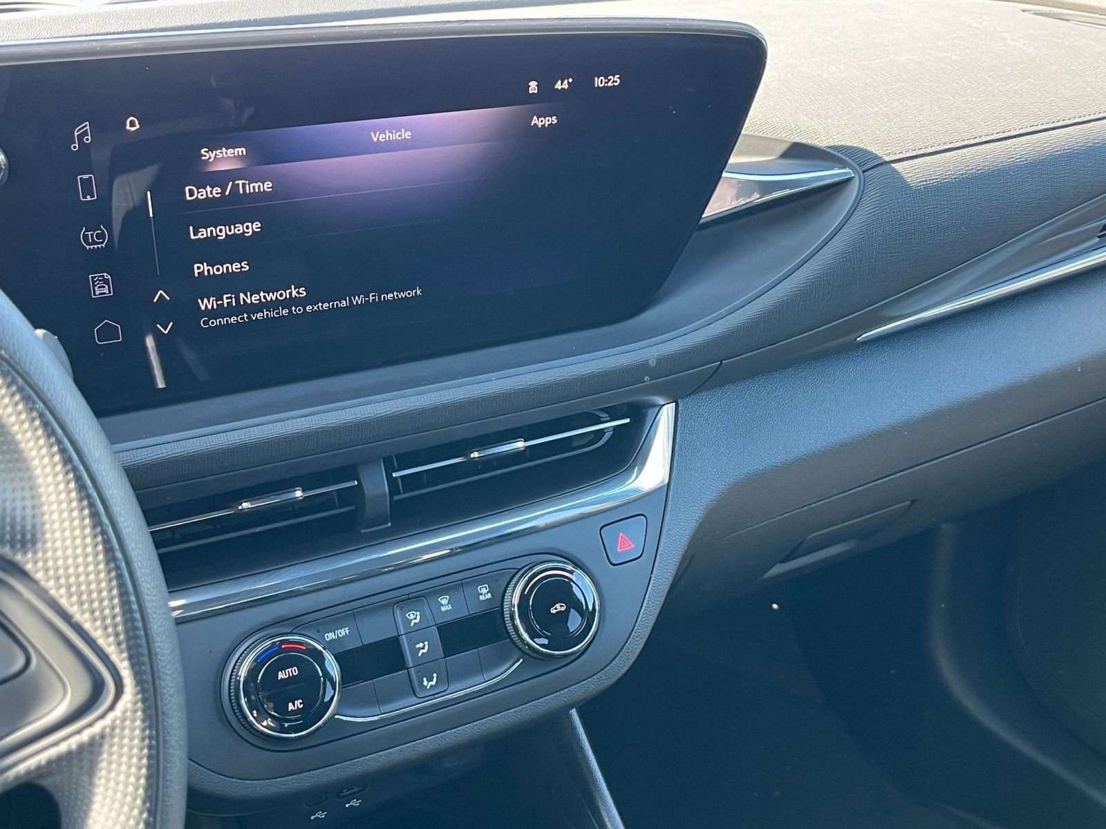 Used 2025 Buick Envista Preferred image 20