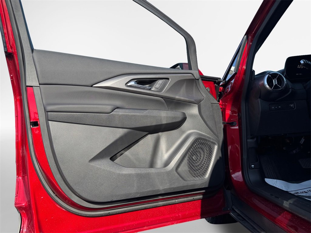 Used 2025 Chevrolet Equinox EV LT image 14