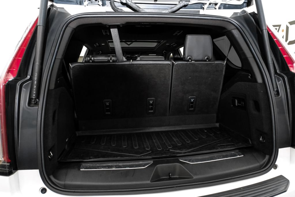Used 2021 Cadillac Escalade Sport RWD image 48