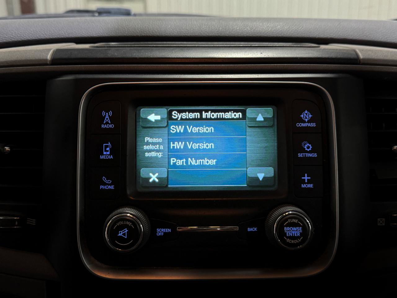 Used 2018 RAM 2500 Tradesman w/ Chrome Appearance Group image 34