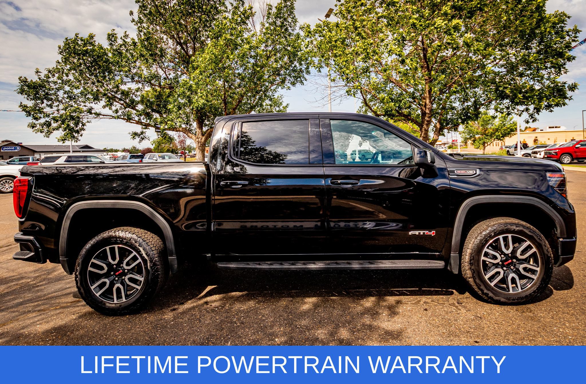 Used 2023 GMC Sierra 1500 AT4 w/ AT4 Preferred Package AWD/4WD image 10