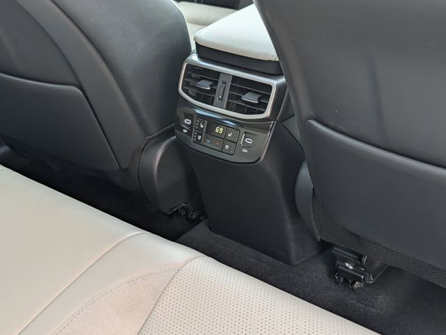 Used 2024 Lexus RX 350 w/ Convenience Package image 33