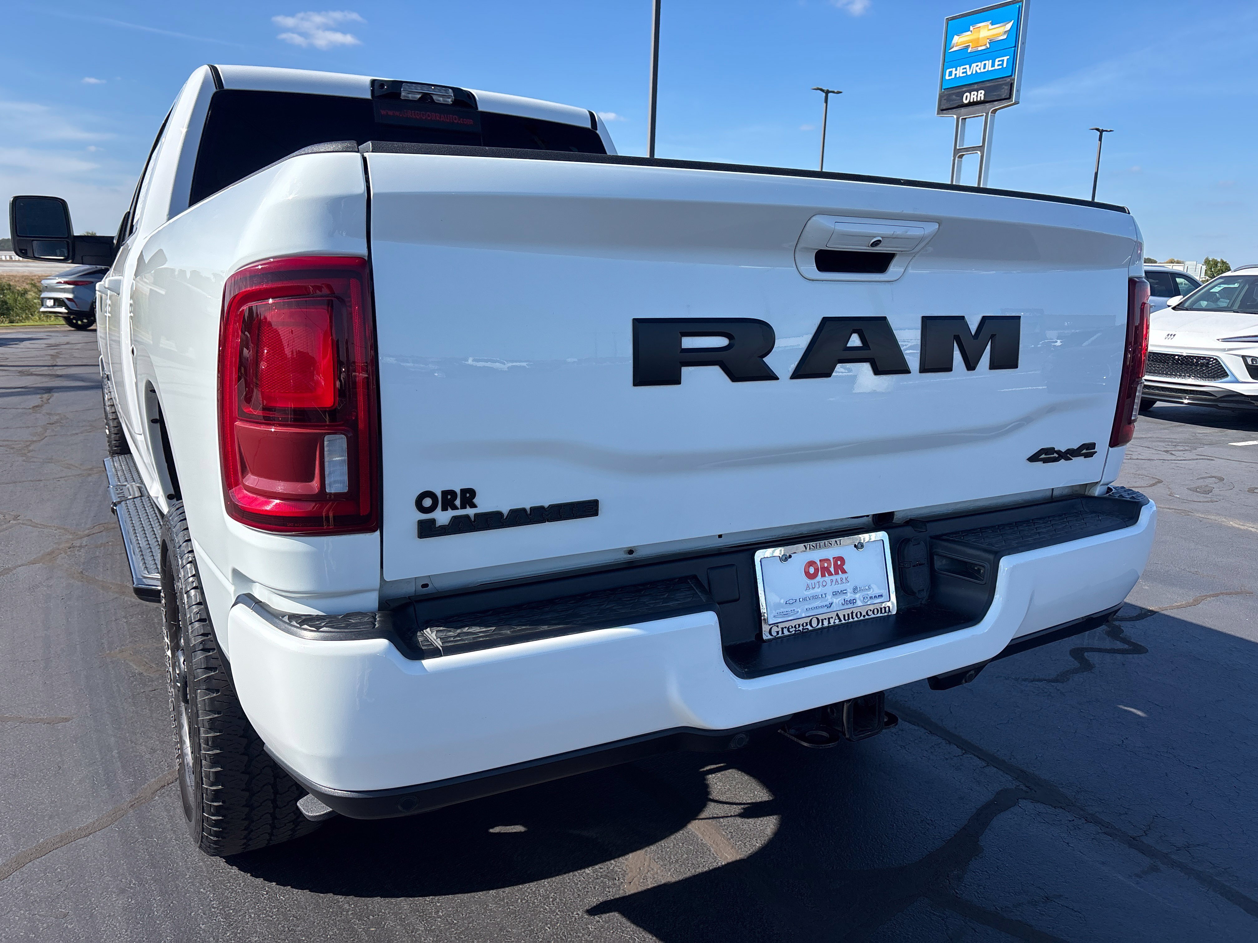 Used 2025 RAM 2500 Laramie w/ Night Edition AWD/4WD image 5