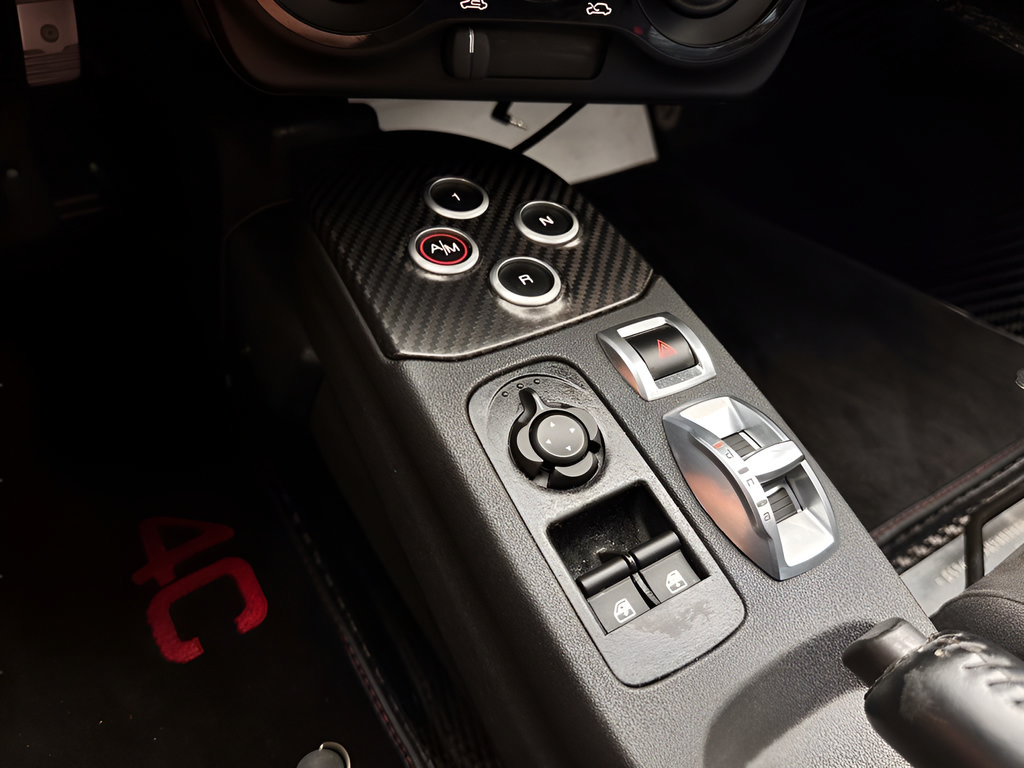 Used 2015 Alfa Romeo 4C Spider w/ Spider Track Package RWD image 12
