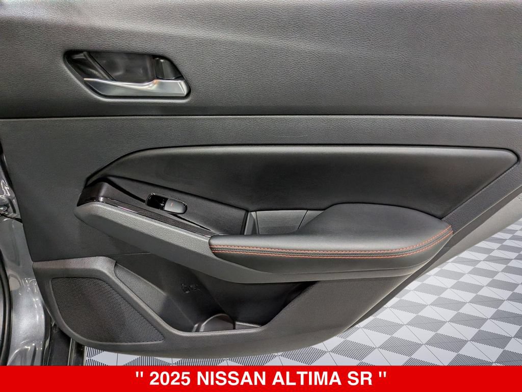 Certified 2025 Nissan Altima 2.5 SR AWD/4WD image 31