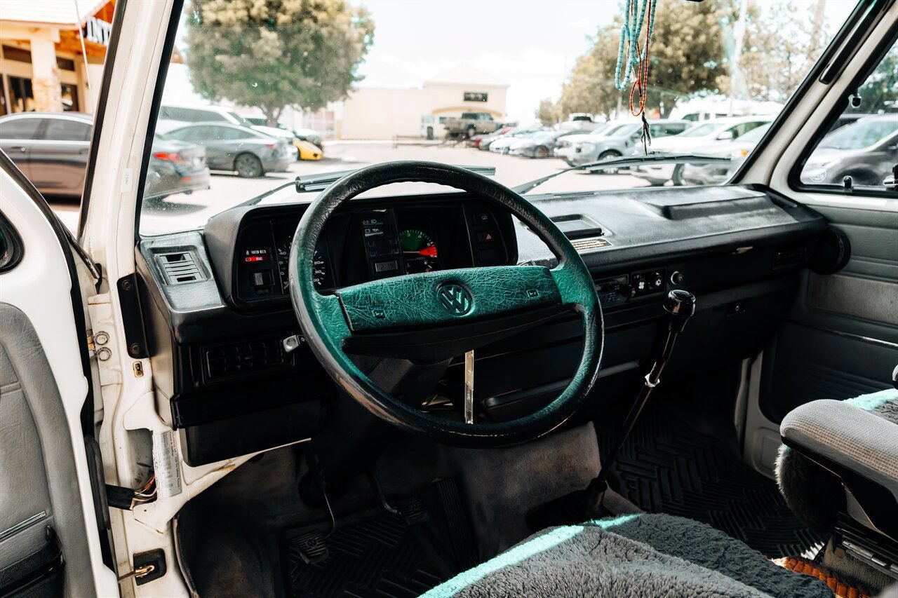 Used 1989 Volkswagen Vanagon GL RWD image 16