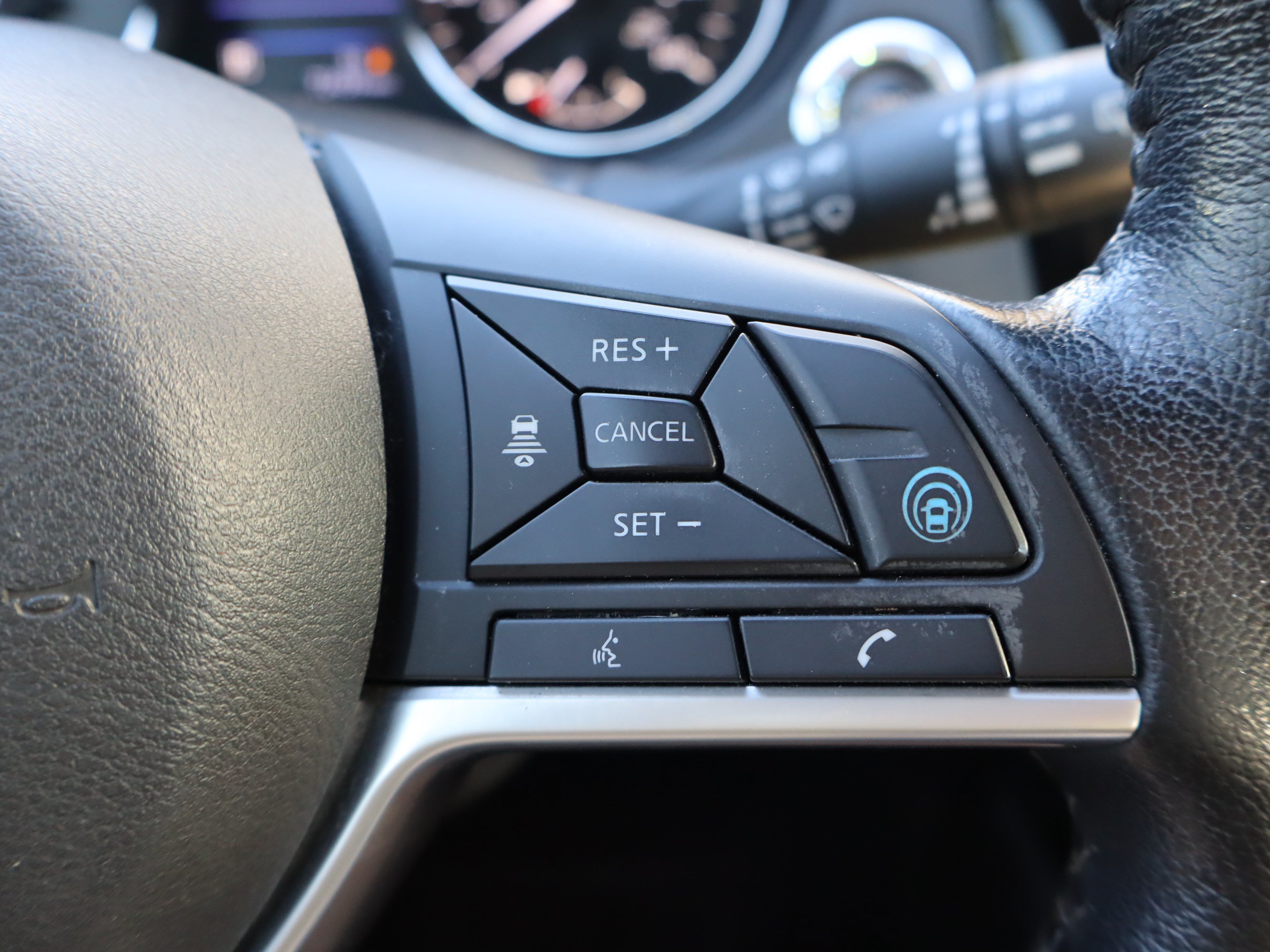 Used 2019 Nissan Rogue Sport SL FWD image 21