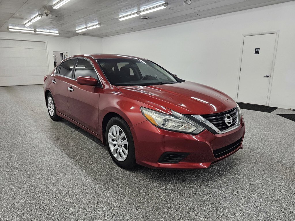 Used 2016 Nissan Altima 2.5 S w/ Power Driver Seat Package FWD image 3