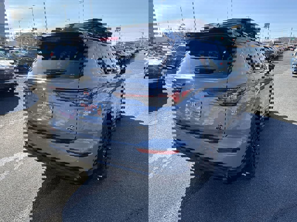 New 2026 Mitsubishi Outlander Trail Edition video 4