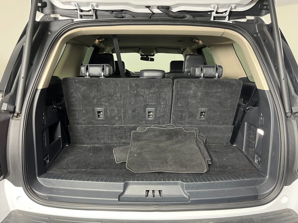 Used 2024 Ford Expedition XLT image 21