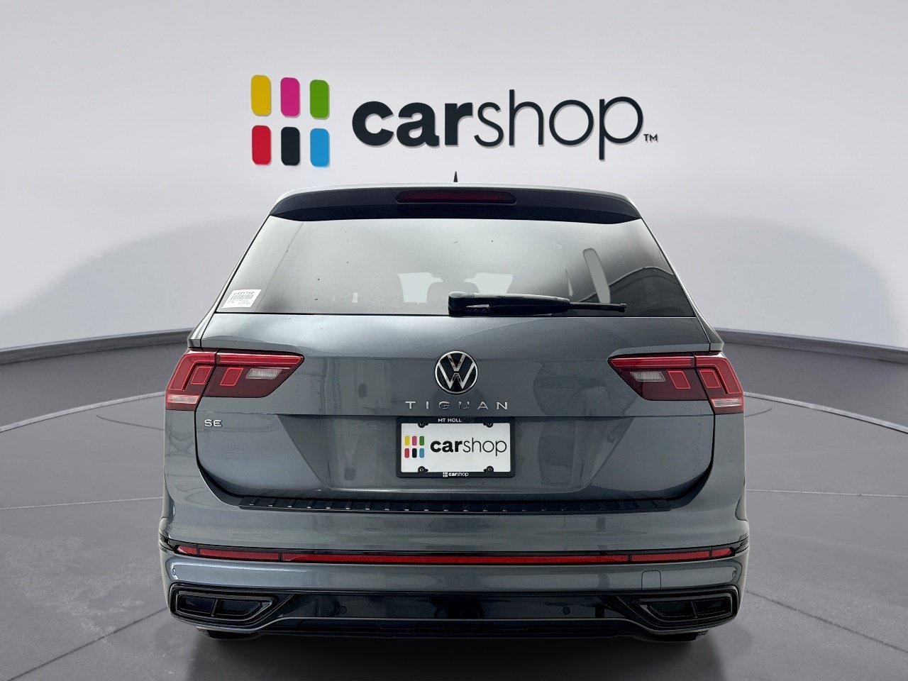 Used 2023 Volkswagen Tiguan SE R-Line FWD image 4