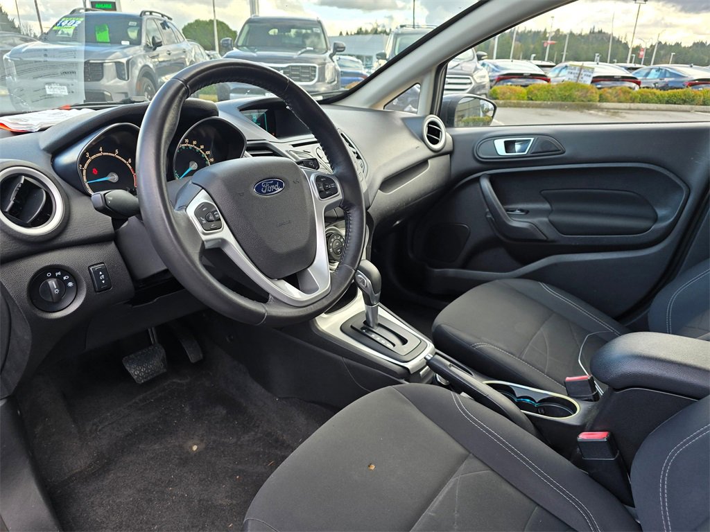 Used 2015 Ford Fiesta SE image 11