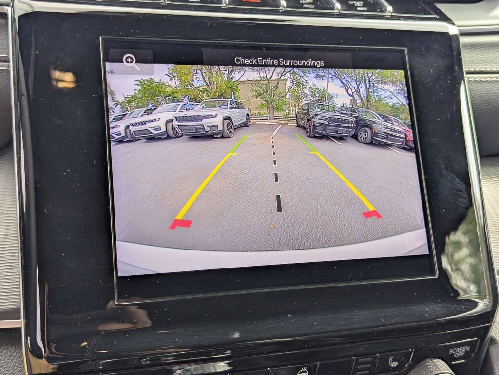 Used 2024 Jeep Grand Cherokee L Laredo AWD/4WD image 21