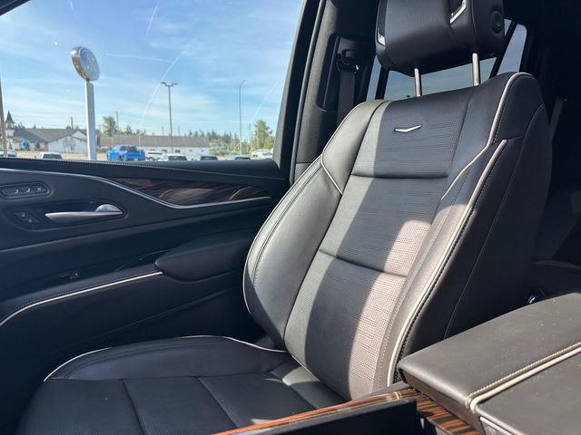 Used 2023 Cadillac Escalade Premium Luxury w/ Touring Package AWD/4WD image 20