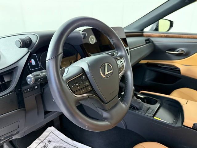 Used 2025 Lexus ES 350 w/ Premium Package image 13